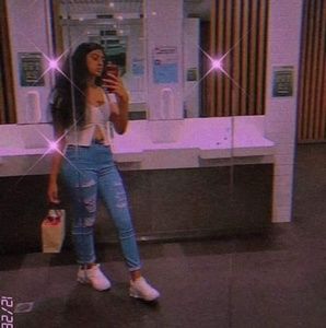 Meet your Posher, Alice